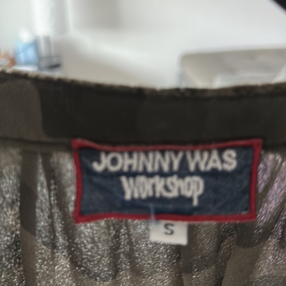 Johnny Was Silk Camo Blouse - Picture 7 of 9